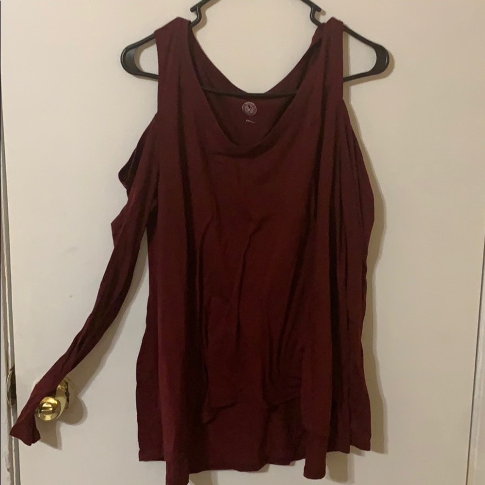 XL off the shoulder long sleeve